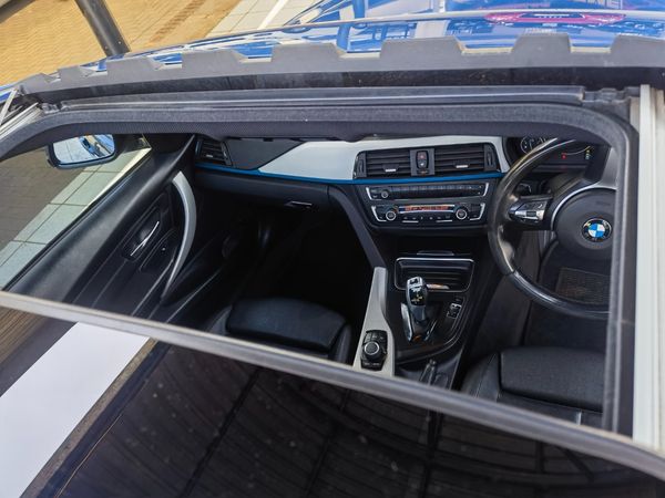 2014-BMW-3-Series-320i-M-Sport-Auto image:16
