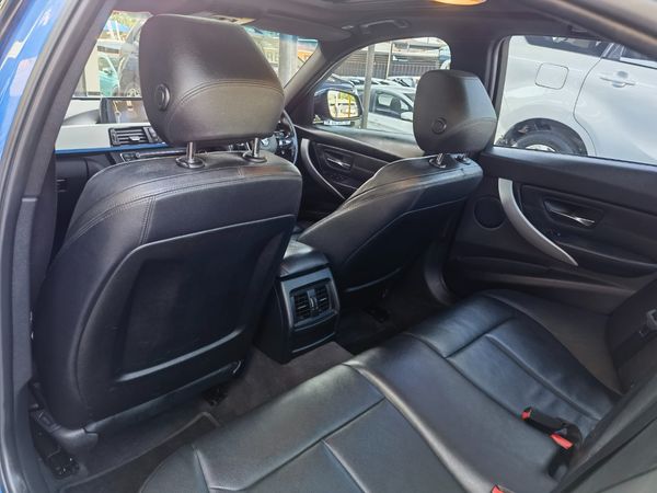2014-BMW-3-Series-320i-M-Sport-Auto image:28