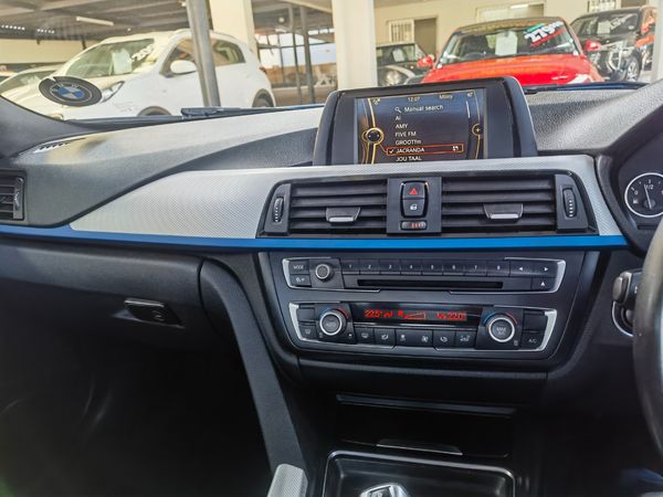 2014-BMW-3-Series-320i-M-Sport-Auto image:31