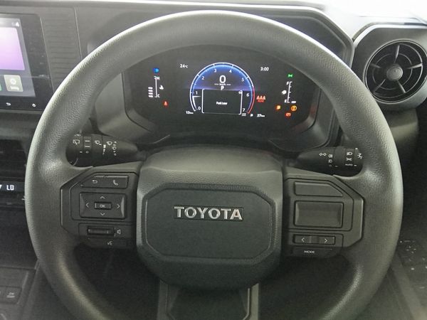 2026-Toyota-Land-Cruiser-FJ-27-GX-Auto image:17