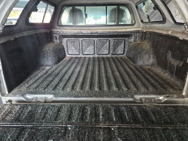 2009-Mitsubishi-Triton-32-DI-D-4x4-Auto-Double-Cab image:12