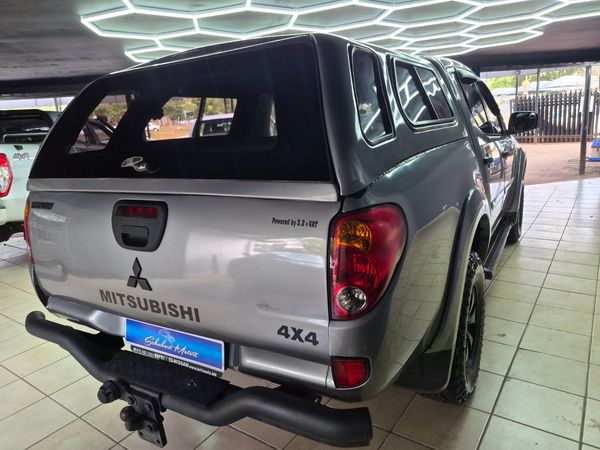 2009-Mitsubishi-Triton-32-DI-D-4x4-Auto-Double-Cab image:5