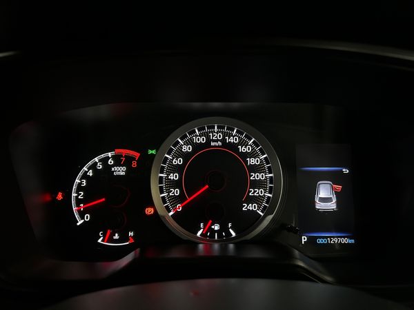 2022-Toyota-Corolla-Cross-18-XS image:9