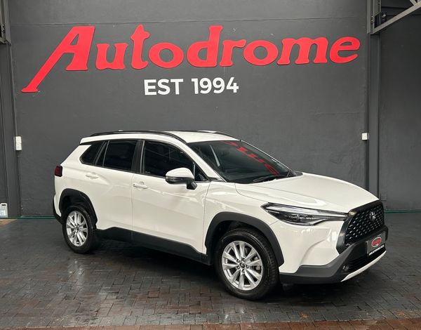 2022-Toyota-Corolla-Cross-18-XS image:1