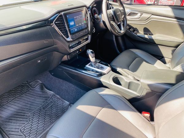 2024-Isuzu-D-Max-30-DDI-V-Cross-HR-Auto-Double-Cab image:11