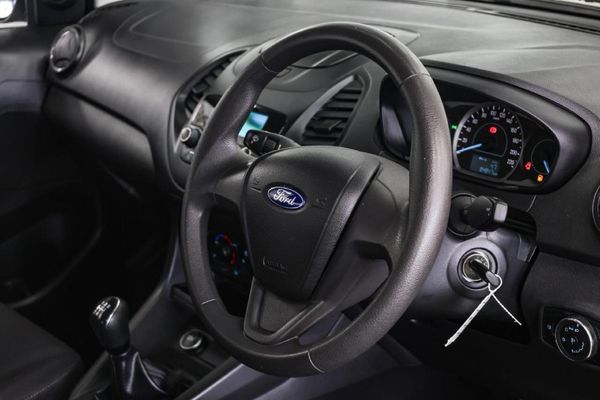 2022-Ford-Figo-15Ti-VCT-Ambiente-5-dr image:11