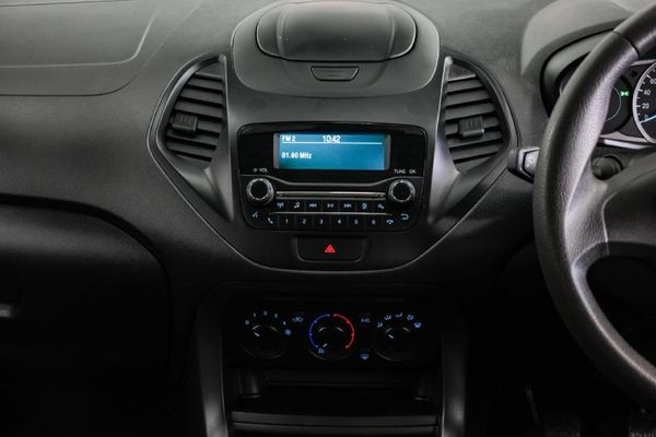 2022-Ford-Figo-15Ti-VCT-Ambiente-5-dr image:14