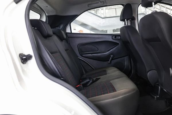 2022-Ford-Figo-15Ti-VCT-Ambiente-5-dr image:16