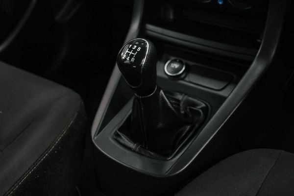 2022-Ford-Figo-15Ti-VCT-Ambiente-5-dr image:18