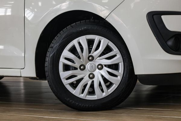 2022-Ford-Figo-15Ti-VCT-Ambiente-5-dr image:2