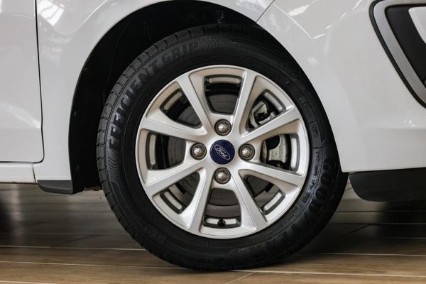 2018-Ford-Figo-15Ti-VCT-Trend-5-dr image:1