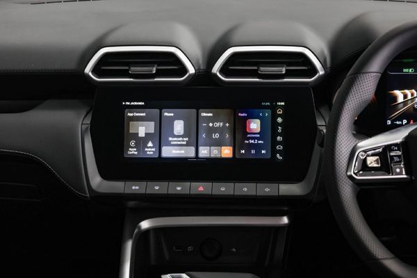 2026-MG-ZS-PRO-15T-Com-CVT-Auto image:15