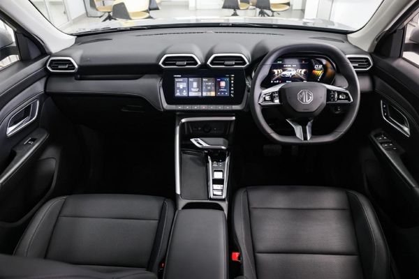 2026-MG-ZS-PRO-15T-Com-CVT-Auto image:18