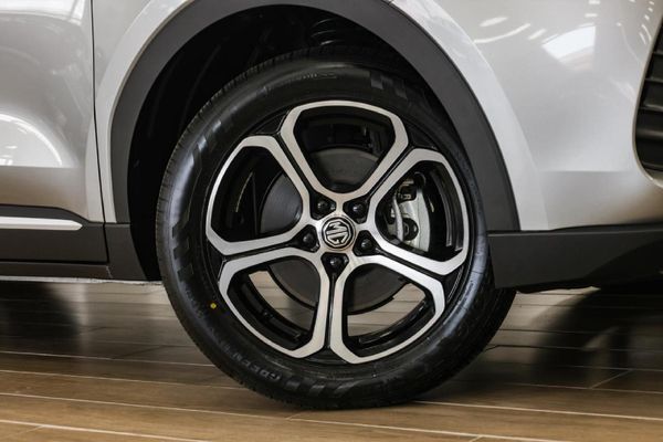 2026-MG-ZS-PRO-15T-Com-CVT-Auto image:2