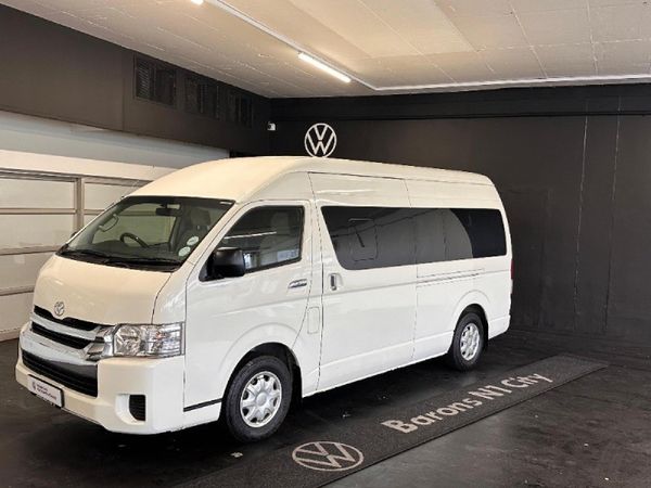 2022-Toyota-Quantum-25-D-4D-14-seat image:7