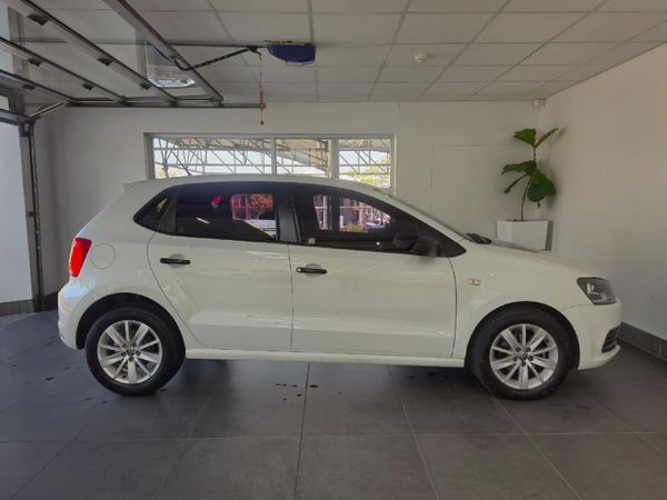 2022-Volkswagen-Polo-Vivo-14-Trendline-5-dr image:9