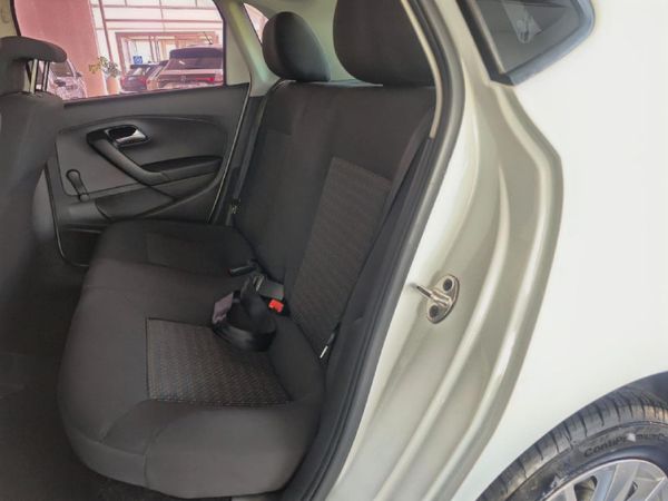 2022-Volkswagen-Polo-Vivo-14-Trendline-5-dr image:13