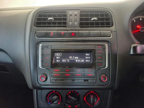 2022-Volkswagen-Polo-Vivo-14-Trendline-5-dr image:7