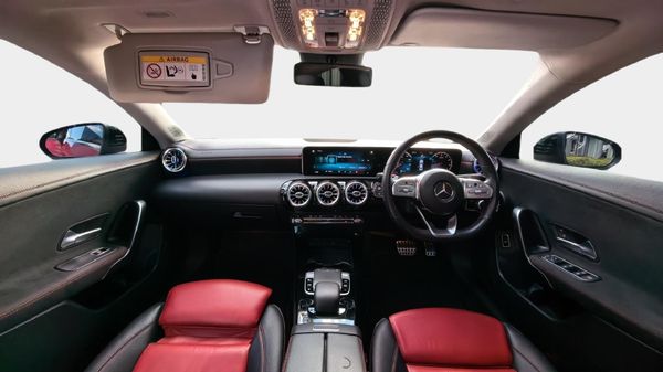 2019-Mercedes-Benz-CLA-200-Auto image:11