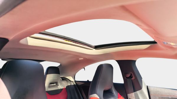 2019-Mercedes-Benz-CLA-200-Auto image:19