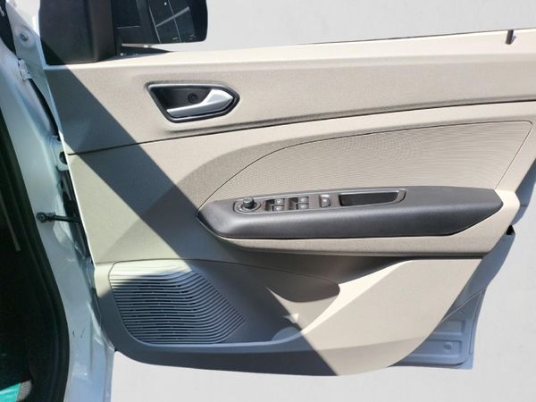 2026-Renault-Triber-10-Techno image:14