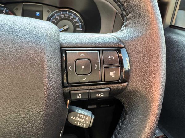 2026-Toyota-Hilux-28-GD-6-RB-Legend-RS-4x4-Double-Cab-Auto-mhev image:12