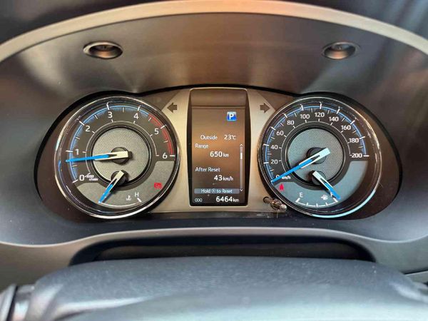 2026-Toyota-Hilux-28-GD-6-RB-Legend-RS-4x4-Double-Cab-Auto-mhev image:16