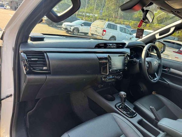 2026-Toyota-Hilux-28-GD-6-RB-Legend-RS-4x4-Double-Cab-Auto-mhev image:19