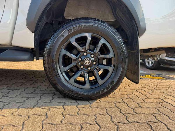 2026-Toyota-Hilux-28-GD-6-RB-Legend-RS-4x4-Double-Cab-Auto-mhev image:21