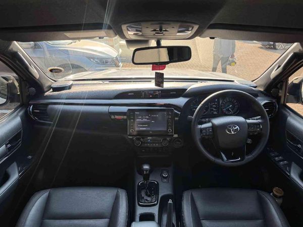 2026-Toyota-Hilux-28-GD-6-RB-Legend-RS-4x4-Double-Cab-Auto-mhev image:6