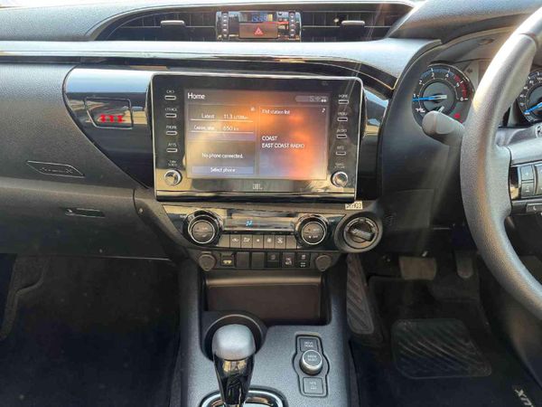2026-Toyota-Hilux-28-GD-6-RB-Legend-RS-4x4-Double-Cab-Auto-mhev image:7