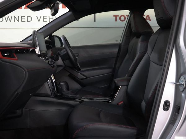2025-Toyota-Corolla-Cross-18-GR-S image:13