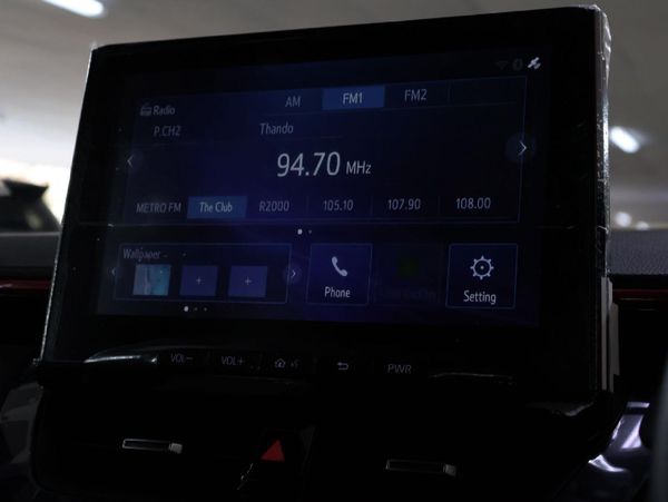 2025-Toyota-Corolla-Cross-18-GR-S image:19