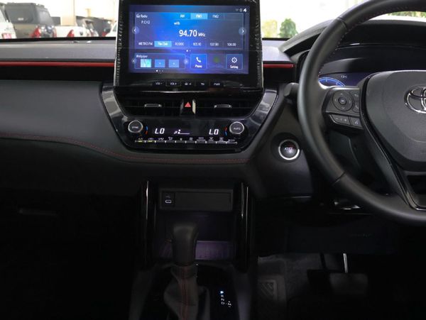 2025-Toyota-Corolla-Cross-18-GR-S image:21