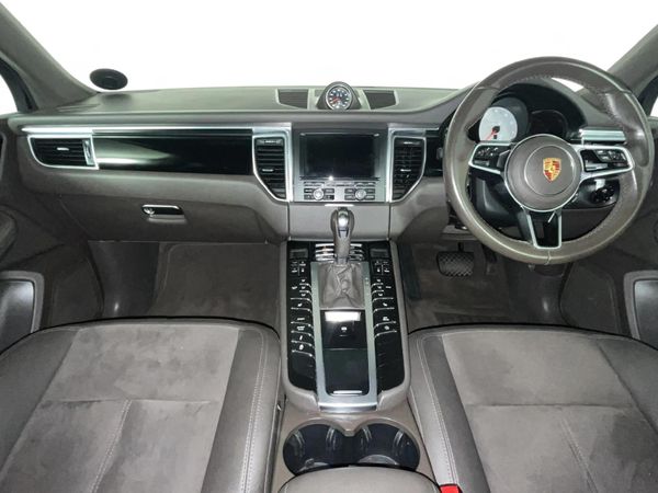 2015-Porsche-Macan-S image:1