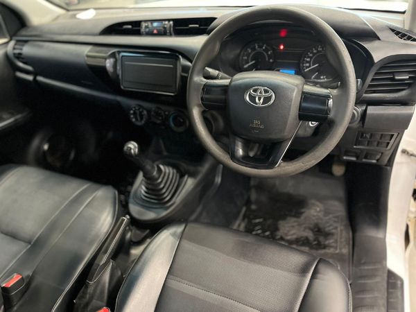 2022-Toyota-Hilux-24-GD-Single-Cab image:11