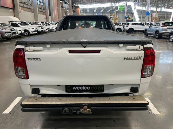 2022-Toyota-Hilux-24-GD-Single-Cab image:5