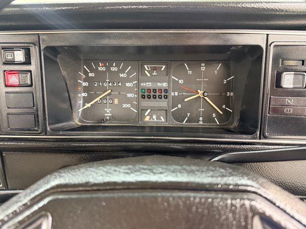 1989-Volkswagen-Fox-1600-L image:10