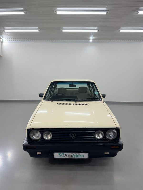1989-Volkswagen-Fox-1600-L image:1
