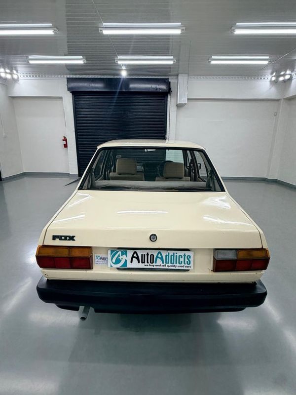1989-Volkswagen-Fox-1600-L image:2