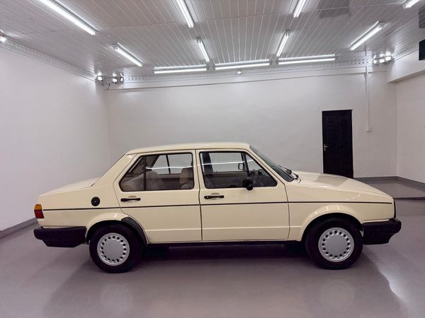 1989-Volkswagen-Fox-1600-L image:3