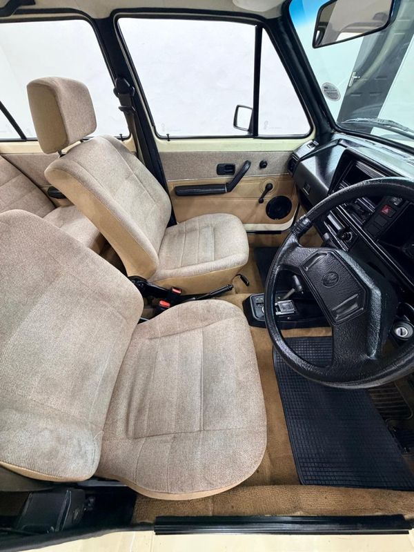 1989-Volkswagen-Fox-1600-L image:7