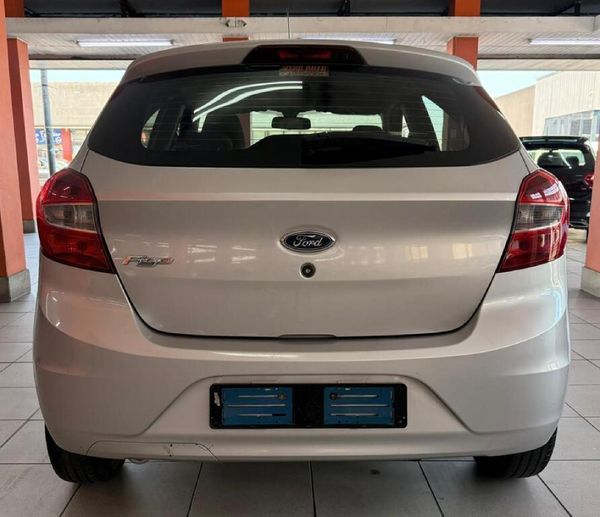 2018-Ford-Figo-15-Titanium-5-dr image:4