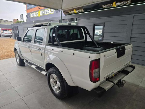 2004-Nissan-Hardbody-3000TD-SEL-Double-Cab image:3