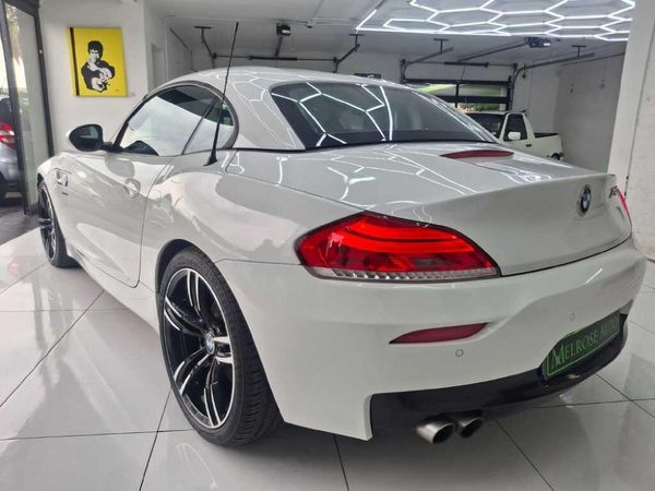 2014-BMW-Z4-sDrive20i-M-Sport-Auto image:11