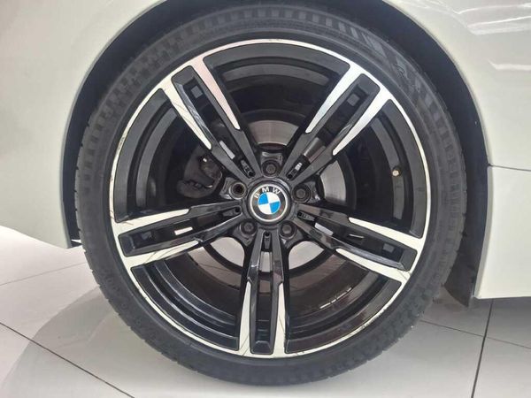2014-BMW-Z4-sDrive20i-M-Sport-Auto image:19
