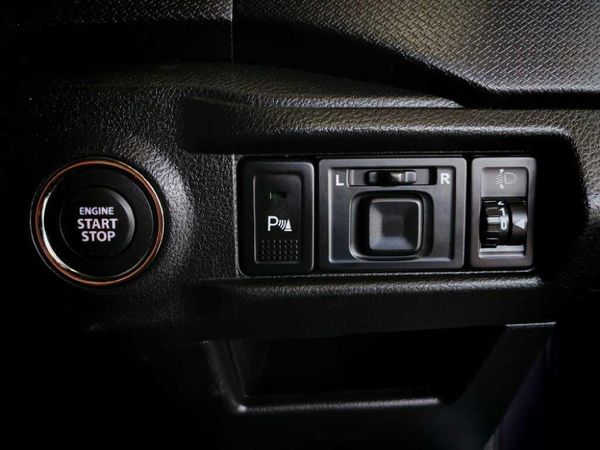 2021-Toyota-Urban-Cruiser-15-Xi image:15