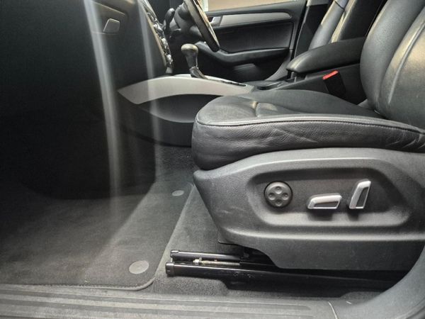 2014-Audi-Q5-20-TDI-quattro-S-Auto image:11