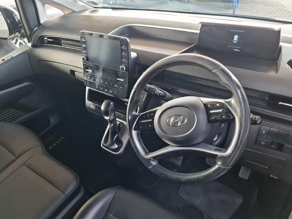2022-Hyundai-Staria-22d-Executive-Auto image:11