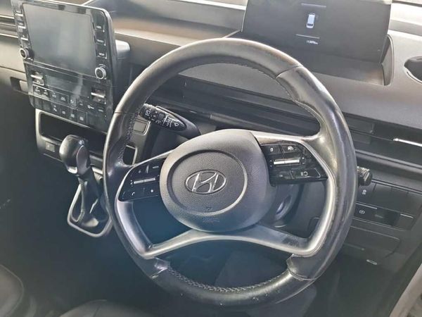 2022-Hyundai-Staria-22d-Executive-Auto image:12